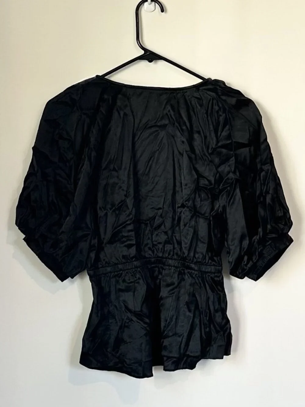 Madewell Black Shirred Puff-Sleeve Top in Satin - Size: Medium